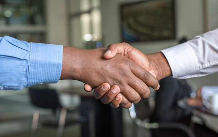 Aramex authorised agent in Aluva and UPS partnership